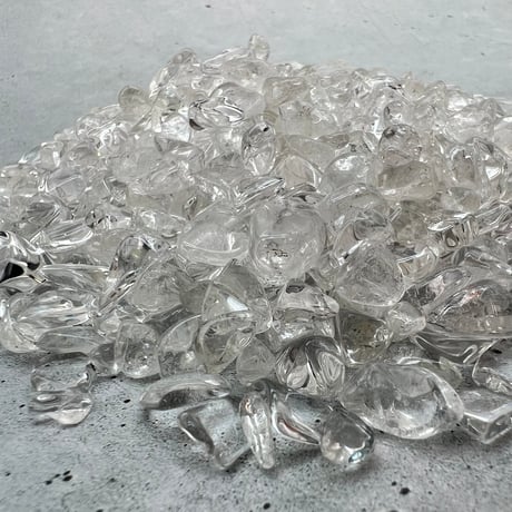 【 ガネッシュヒマール産】天然ヒマラヤ水晶ハイグレードさざれ石(200g)/Ganesh himal Top Grade Himalayan Quartz Stone heads Chips