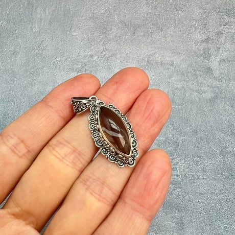 【ガウリシャンカール産】天然ヒマラヤスモーキークォーツ シルバー925ペンダントトップ/GauriShankar Smoky Quartz Silver925 Pendant Top