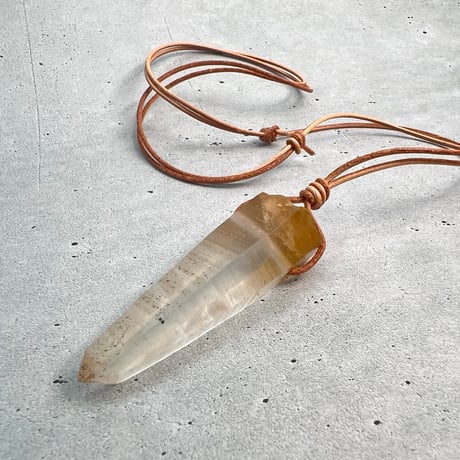 【ガネッシュヒマール産】リモナイトイン天然ヒマラヤ水晶ペンダント/Ganesh Himal Limonite in Natural Pendant