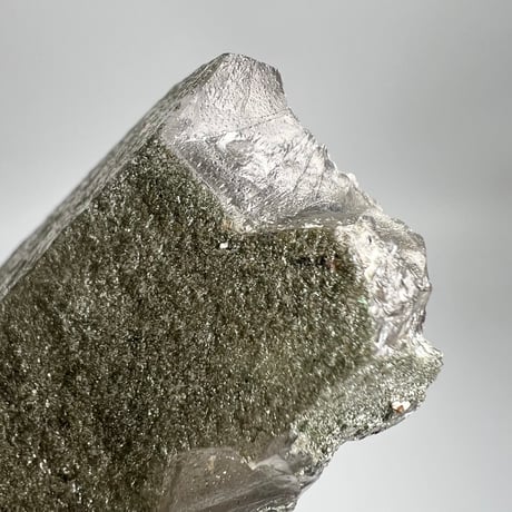 大特価【ガネッシュヒマール産】クローライトイン天然ヒマラヤ水晶/Ganesh Himal Chlorite in Himalayan Quartz
