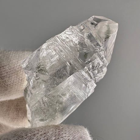 【ガネッシュヒマール産】クローライトイン天然ヒマラヤ水晶ミニポイント"RR" Ganesh Himal Chlorite in Himalayan Quartz Mini Point
