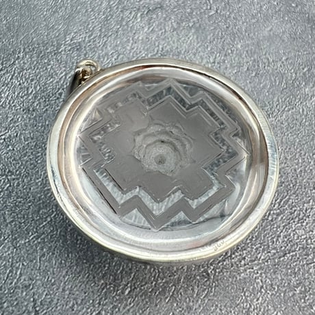 【ガネッシュヒマール産】天然ヒマラヤ水晶 "シュリヤントラ"シルバーペンダントトップ①/Ganesh Himal Himalayan Quartz "Shri Yantra"S/V Pendant