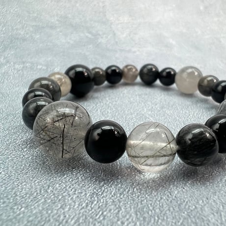 【デザインブレスレット】モリオン×ガネッシュヒマール産天然ヒマラヤ水晶ブレスレット/Tibetan Morion×Ganesh Himal Actinolite Design Bracelet