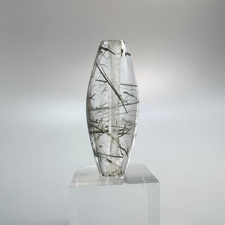 【ガネッシュヒマール産】アクチノライトイン天然ヒマラヤ水晶 樽型ビーズ①/Ganesh Himal Actinolite in Himalayan Quartz barrel beads