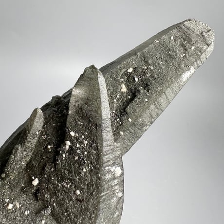 大特価【ガネッシュヒマール産】クローライトイン天然ヒマラヤ水晶/Ganesh Himal Chlorite in Himalayan Quartz