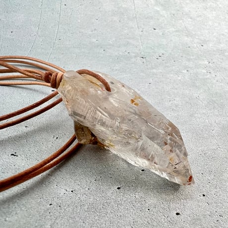 【ガネッシュヒマール産】リモナイトイン天然ヒマラヤ水晶ペンダント①/Ganesh Himal Limonite in Natural Pendant