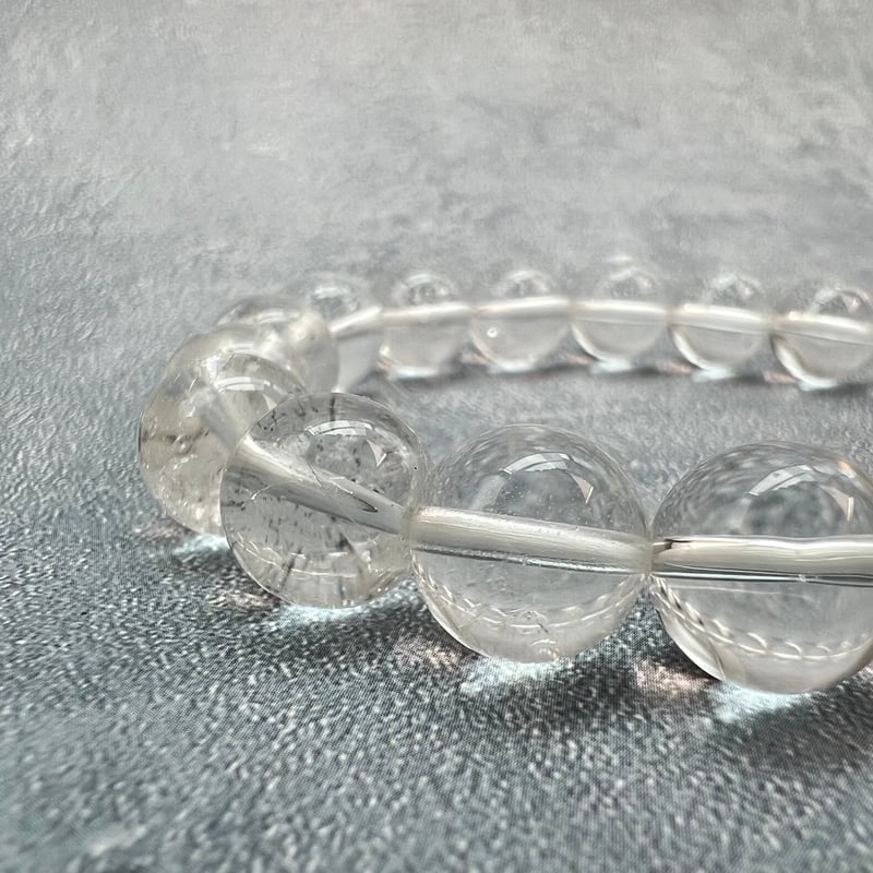 ヒマラヤ ガネッシュヒマール産 丸玉 スフィア 水晶 16センチ 希少