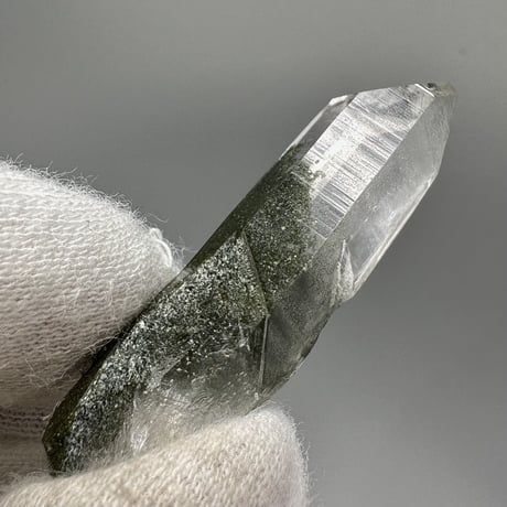 【ガネッシュヒマール産】クローライトイン天然ヒマラヤ水晶ミニポイント/Ganesh Himal Chlorite in Himalayan Quartz Mini Point