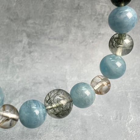 【デザインブレスレット】天然アクアマリン+ガネッシュヒマール産クローライトイン天然ヒマラヤ水晶/Aquamarine+Ganeshhimal Chlorite in H.Quartz Bracelet
