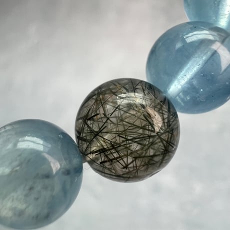 【デザインブレスレット】天然アクアマリン×ガネッシュヒマール産天然ヒマラヤ水晶/Aquamarine×Ganeshhimal Actinorite in Himalayan Quartz