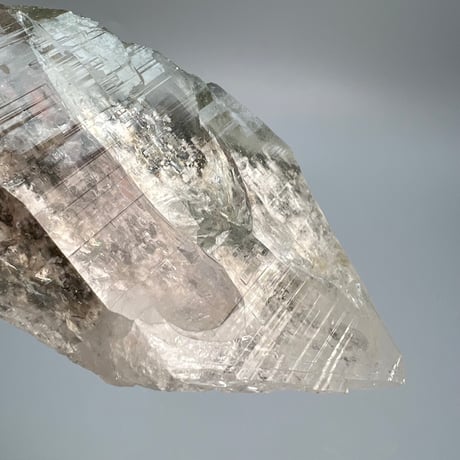 大特価【ガネッシュヒマール産】クローライトイン天然ヒマラヤ水晶⑬/Ganesh Himal Chlorite in Himalayan Quartz