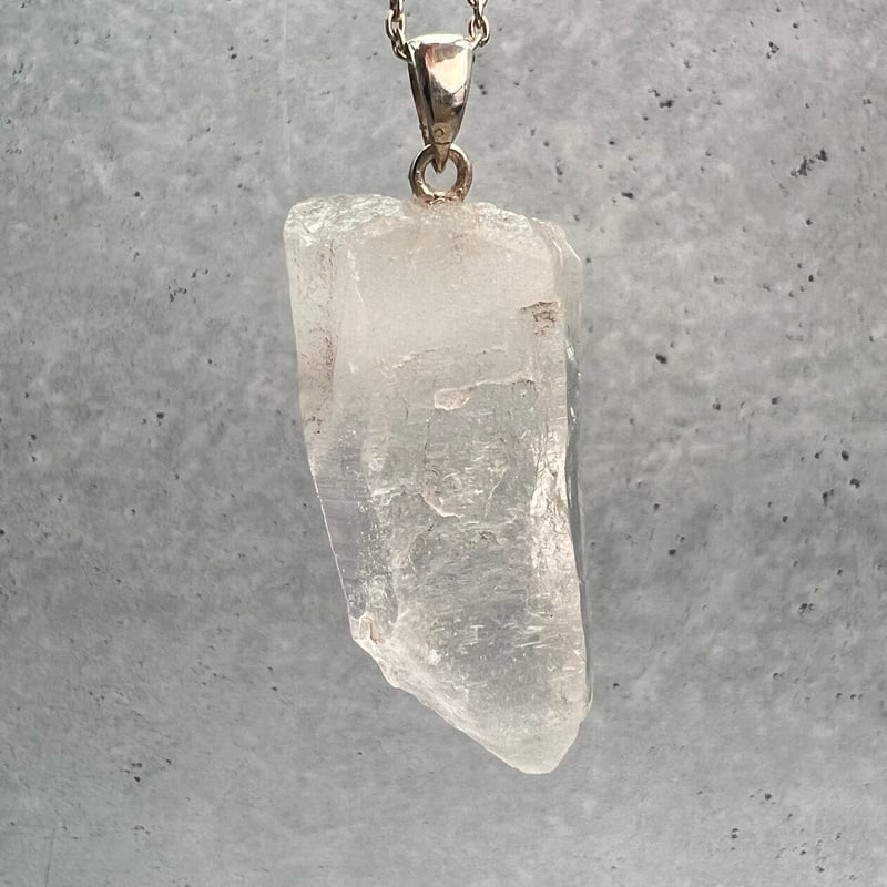 カイラス産】天然ヒマラヤ水晶バチカン付きペンダントトップ①/Kailash