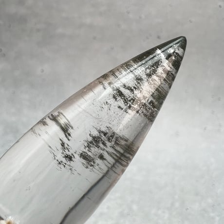 【ガネッシュヒマール産】クローライト入り天然ヒマラヤ水晶"手磨き加工"ペンデュラム④/Ganesh Himal Chlorite in Himalayan Quartz Pendulum