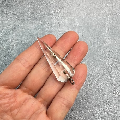 【ガネッシュヒマール産】天然ヒマラヤ水晶"手磨き加工"6角錐ペンデュラムペンダントトップ/Ganesh Himal Himalayan Quartz Pendulum Pendant Top
