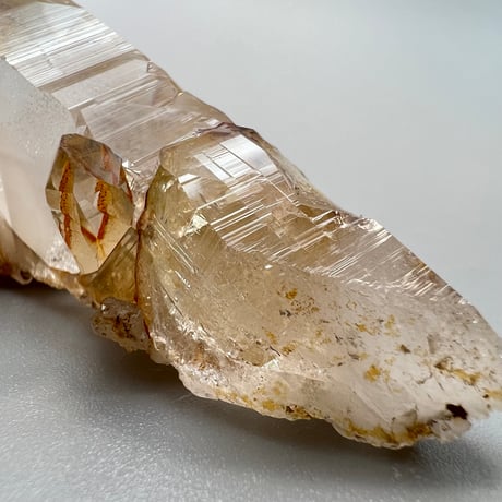 【ガネッシュヒマール産】リモナイトインヒマラヤ水晶 クラスター/Ganesh Himal Limonite in Himalayan Quartz Cluster