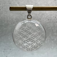 【ガネッシュヒマール産】天然ヒマラヤ水晶 "フラワーオブライフ"ペンダントトップ②-2/Ganesh Himal Himalayan Quartz "Flower of Life"