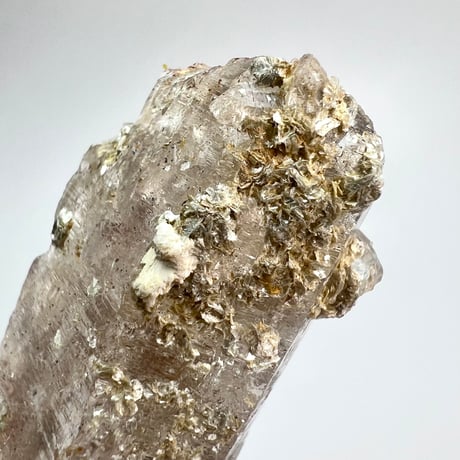 【ガネッシュヒマール産】マイカイン天然ヒマラヤ水晶/Ganesh Himal Himalayan Quartz