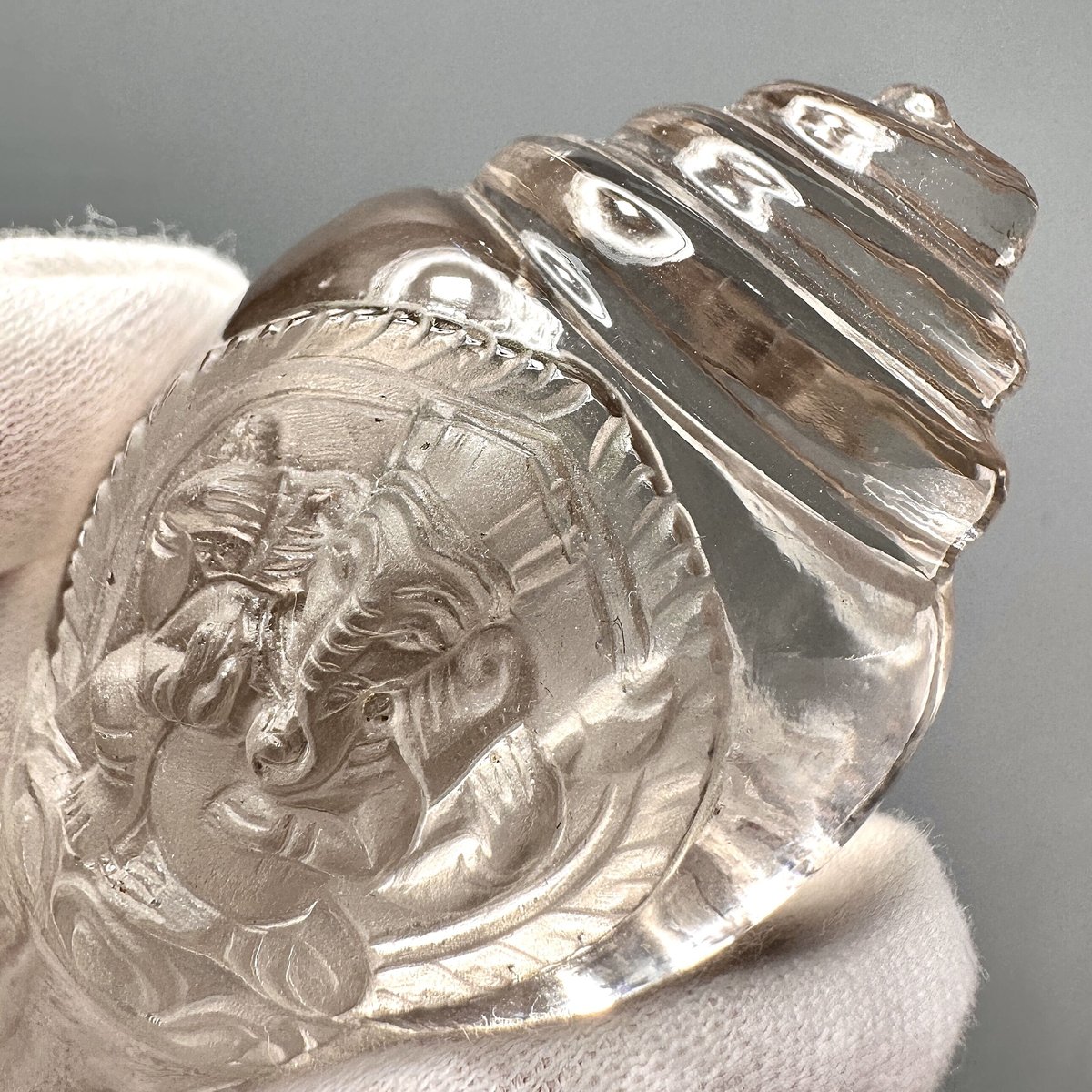 専用ページ ガウリシャンカール産 スモーキークォーツ シバリンガム ガウリシャンカール産 スモーキークォーツ（煙水晶） 37g