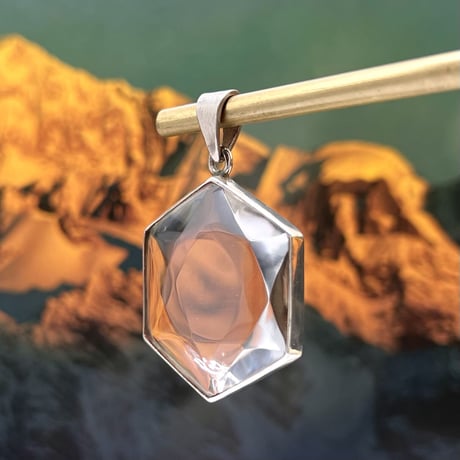 【ガネッシュヒマール産】天然ヒマラヤ水晶ヘキサゴン六芒星 S/Vペンダントトップ