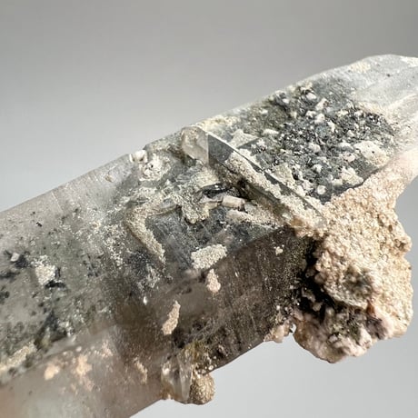 大特価【ガネッシュヒマール産】クローライトイン天然ヒマラヤ水晶⑫/Ganesh Himal Chlorite in Himalayan Quartz