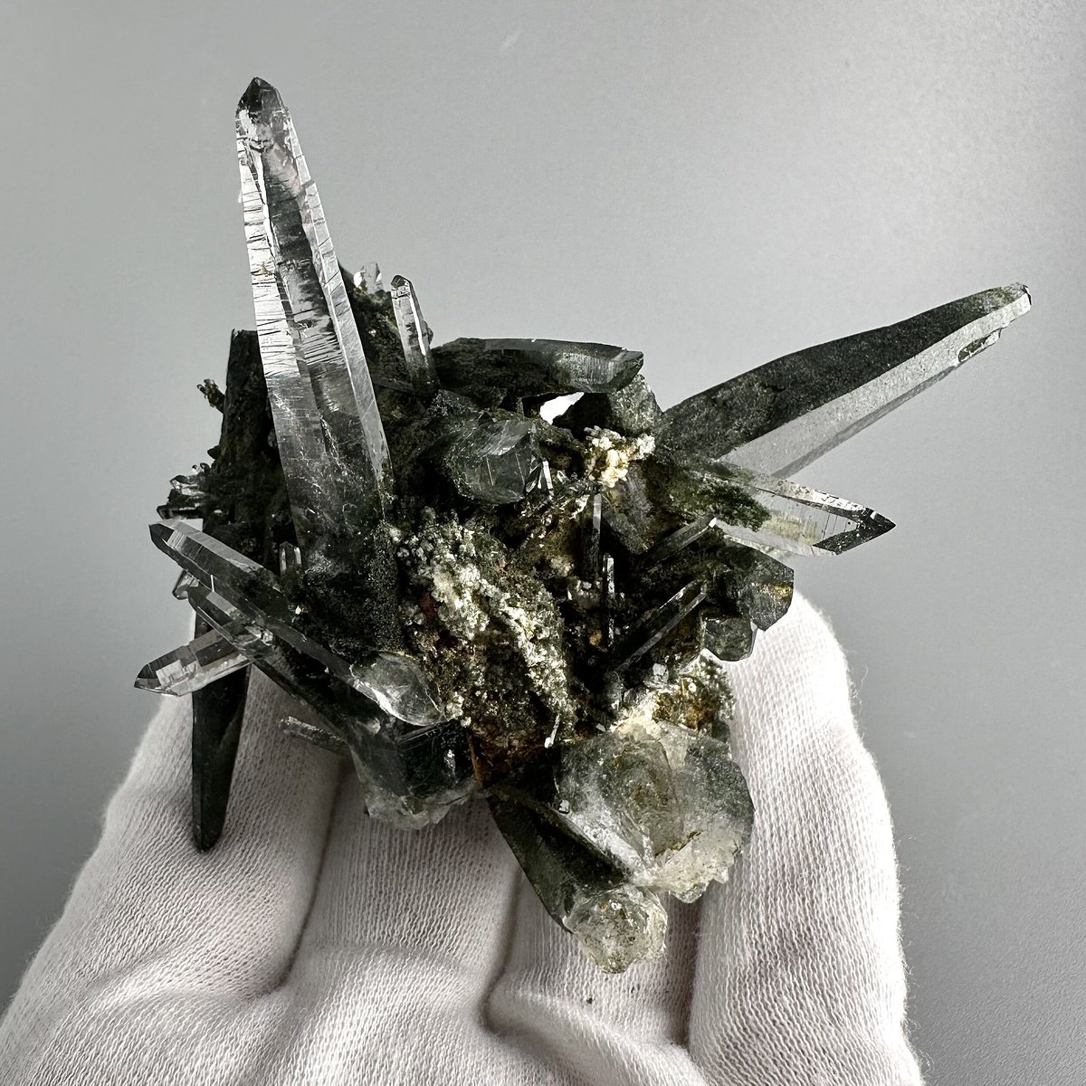 ガネッシュヒマール ヒマラヤ タムタプル 水晶 クォーツ クローライト