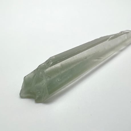 マダガスカル産クローライトインクォーツ/Madagascar Chlorite in Quartz