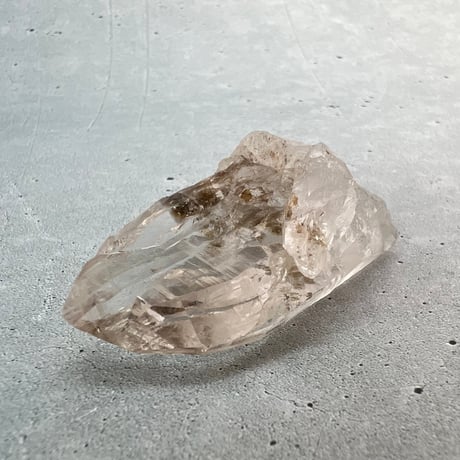 【ガネッシュヒマール産】バイオタイトイン天然ヒマラヤ水晶/Ganesh Himal Biotite in  Himalayan Quartz