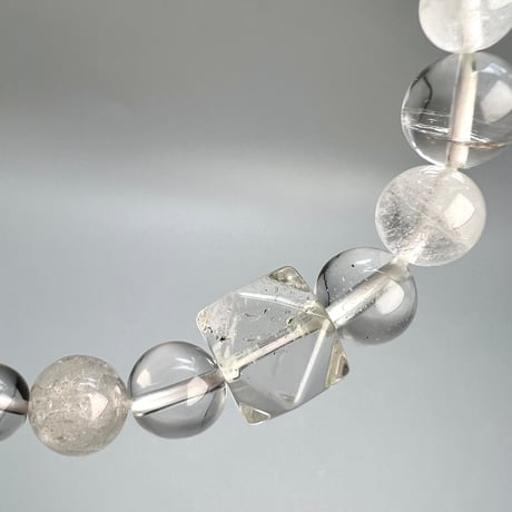 【カイラス産】"手磨き"天然ヒマラヤ水晶デザインブレスレット/Kailash Himalayan Quartz Design Bracelet