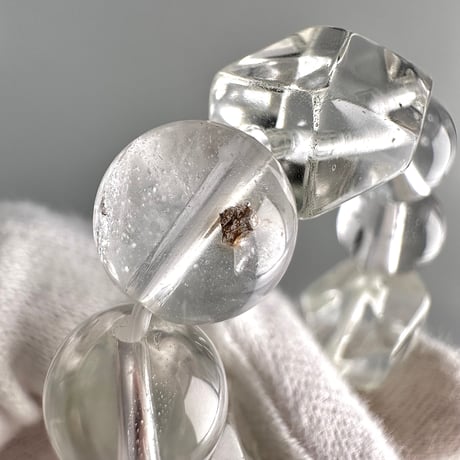 【デザインブレスレット】カイラス産"手磨き"天然ヒマラヤ水晶/Kailash Himalayan Quartz Design Bracelet