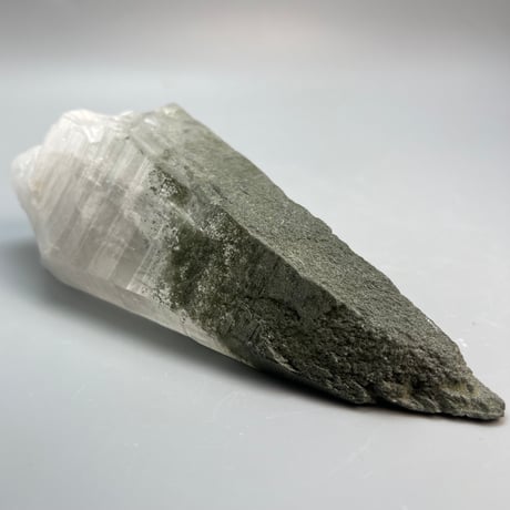大特価【ガネッシュヒマール産】クローライトイン天然ヒマラヤ水晶/Ganesh Himal Chlorite in Himalayan Quartz