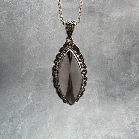 【ガウリシャンカール産】天然ヒマラヤスモーキークォーツ シルバー925ペンダントトップ/GauriShankar Smoky Quartz Silver925 Pendant Top