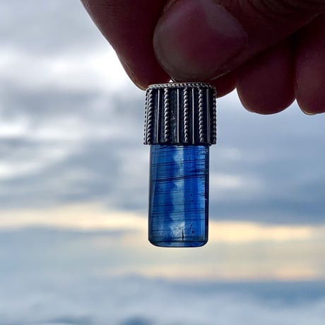 ネパール産ヒマラヤカイヤナイトS/V925ペンダントトップB-4️⃣/NEPAL Himalayan Kyanite Pendant Top