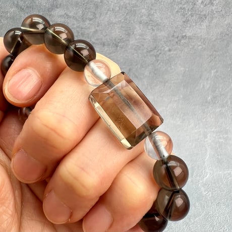 【デザインブレスレット】ガウリシャンカール産天然ヒマラヤスモーキークォーツ/Gaurishankar SmokyQuartz Design Bracelet