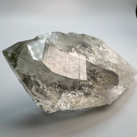 大特価【ガネッシュヒマール産】クローライトイン天然ヒマラヤ水晶⑬/Ganesh Himal Chlorite in Himalayan Quartz