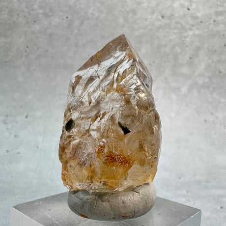 【ガネッシュヒマール産】バイオタイトイン天然ヒマラヤ水晶/Ganesh Himal Biotite in Himalayan Quartz