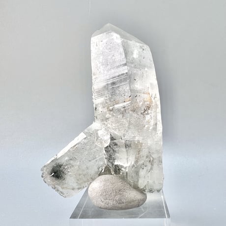 【マナスル産】クローライトイン天然ヒマラヤ水晶ポイント/Manaslu Chlorite in Himalayan Quartz Point