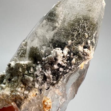 大特価【ガネッシュヒマール産】クローライトイン天然ヒマラヤ水晶/Ganesh Himal Chlorite in Himalayan Quartz