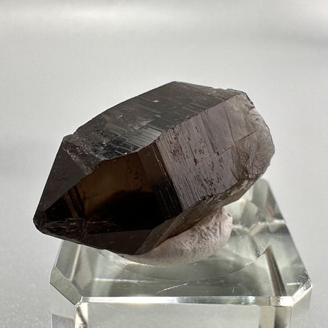 ガウリシャンカール産天然ヒマラヤスモーキークォーツポイント/GauriShankar Himalayan Smoky Quartz