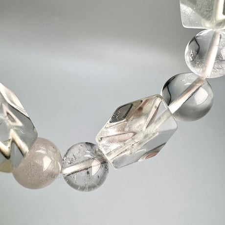 【カイラス産】"手磨き"天然ヒマラヤ水晶デザインブレスレット/Kailash Himalayan Quartz Design Bracelet