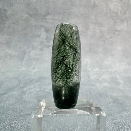 【ガネッシュヒマール産】アクチノライト&クローライトイン天然ヒマラヤ水晶 樽型ビーズ/Ganesh Himal Actinolite&Chlorite in barrel beads
