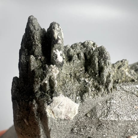 大特価【ガネッシュヒマール産】クローライトイン天然ヒマラヤ水晶/Ganesh Himal Chlorite in Himalayan Quartz