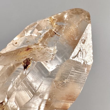 【ガネッシュヒマール産】リモナイトイン天然ヒマラヤ水晶ミニポイント"II"/Ganesh Himal Limonite in Himalayan Quartz Mini Point