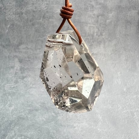 【ガネッシュヒマール産】雲母入り天然ヒマラヤ水晶 ペンダントトップ Ganesh Himal Mica in Himalayan Quartz  Pendant Top