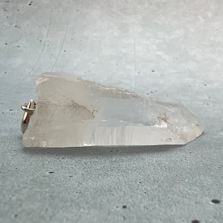 【カイラス産】天然ヒマラヤ水晶バチカン付きペンダントトップ①/Kailash Himalayan Quartz Pendant Top