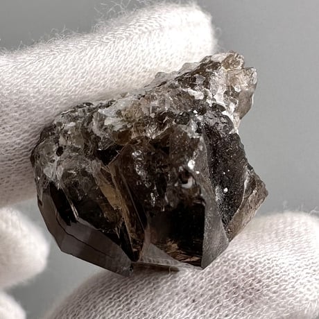 ガウリシャンカール産天然ヒマラヤスモーキークォーツ/GauriShankar Himalayan Smoky Quartz