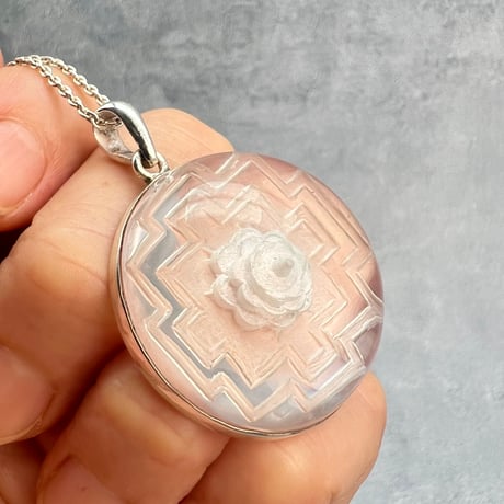 【ガネッシュヒマール産】天然ヒマラヤ水晶 "シュリヤントラ"シルバーペンダントトップ①/Ganesh Himal Himalayan Quartz "Shri Yantra"S/V Pendant