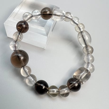 【デザインブレスレット】ガウリシャンカール産天然ヒマラヤスモーキークォーツ/Gaurishankar Smoky Quartz Design Bracelet