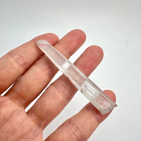 マダガスカル産クローライトインクォーツ/Madagascar Chlorite in Quartz