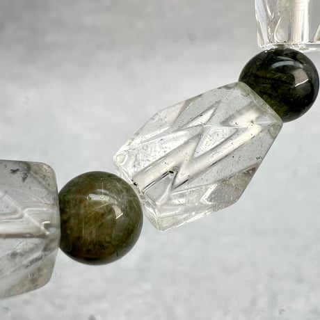 【デザインブレスレット】カイラス産×ガネッシュヒマール産アクチノライトビーズ/Kailash×Ganesh Himal Actinolite in Himalayan Quartz