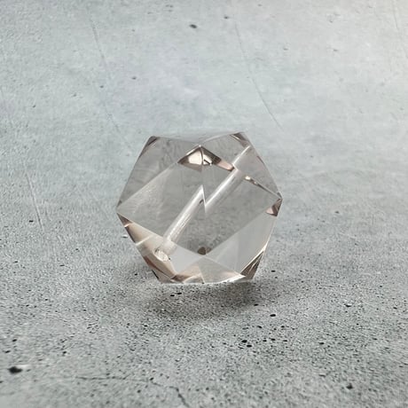 【ガネッシュヒマール産】天然ヒマラヤ水晶"手磨き加工"イコサヘドロン"ビーズ/Ganesh Himal Himalayan Quartz "Icosahedron"beads